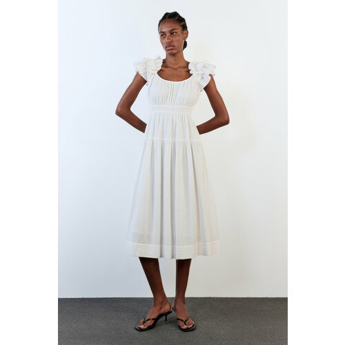 Сарафан Befree, размер L, белый женское платье на бретельках спагетти белое повседневное хлопковое платье трапеция без рукавов с оборками праздничный шикарный сарафан