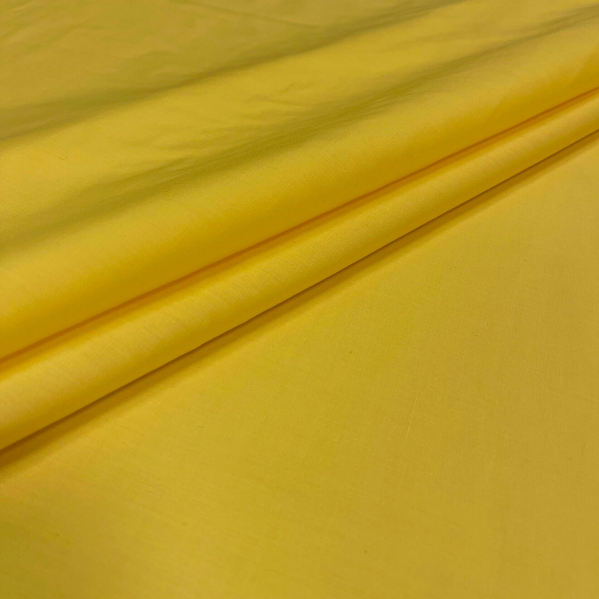 фото Тиси однотонный сорочечный 80/20 (120+/-5гр. м2) гладь Красный ширина 150 см (Ш3В)