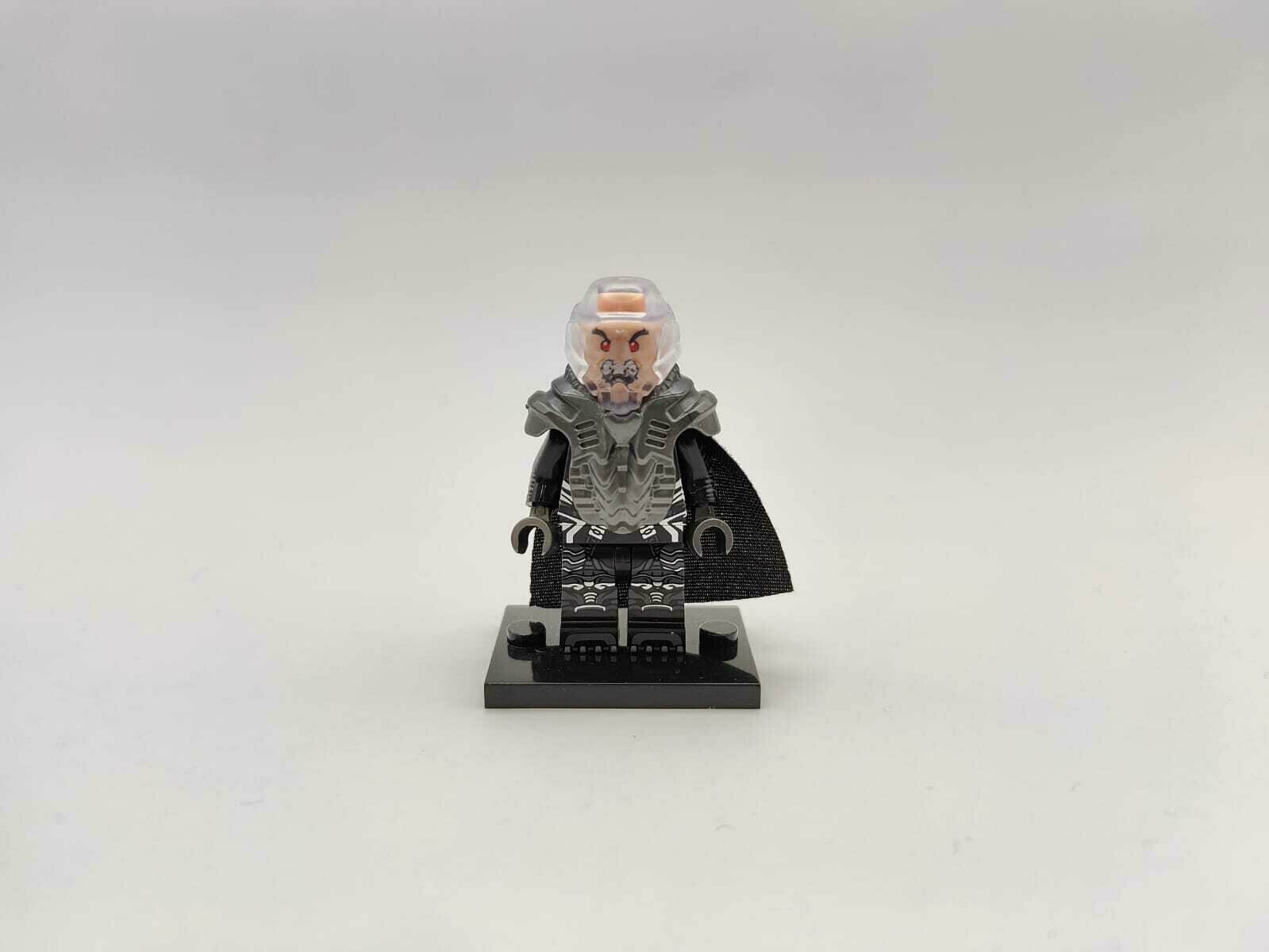 Минифигурка "Генерал Зод версия 2", фигурка суперзлодея, врага Супермена, вселенная DC — фото 1