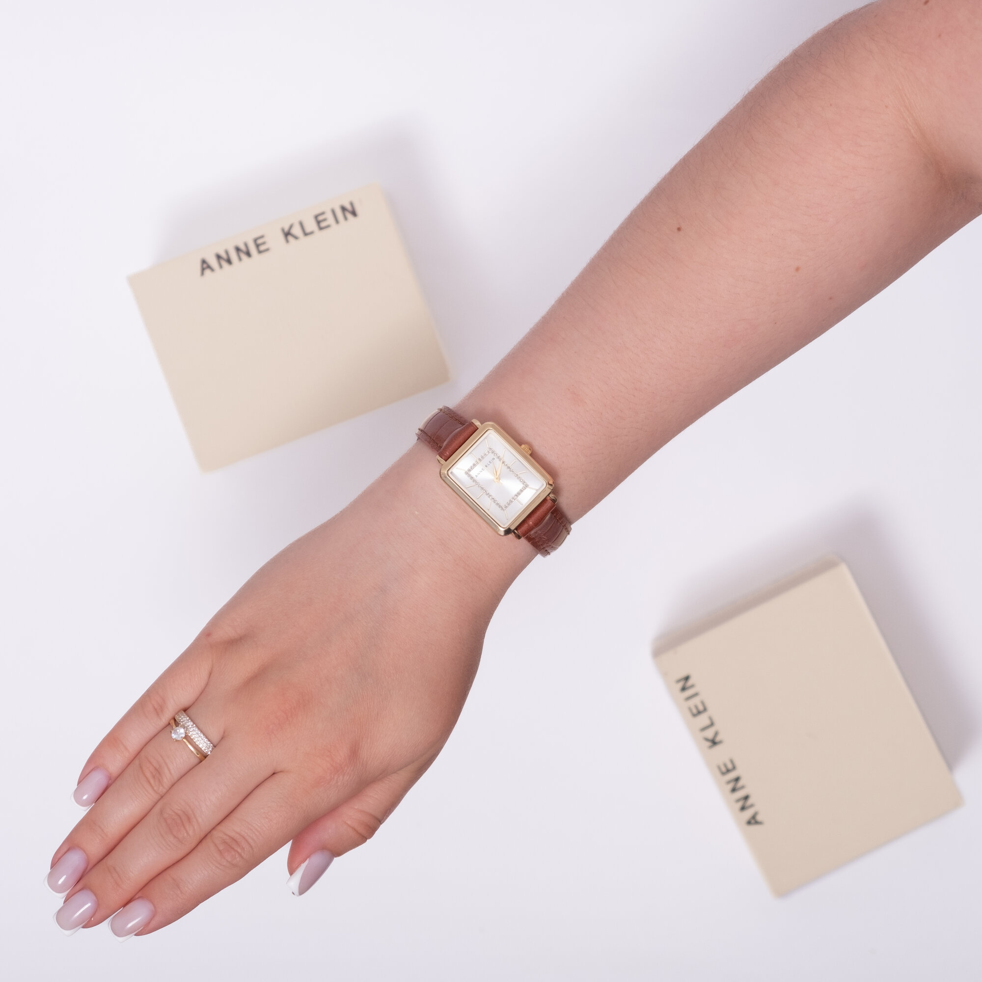 Наручные часы ANNE KLEIN, коричневый/белый — фото 1