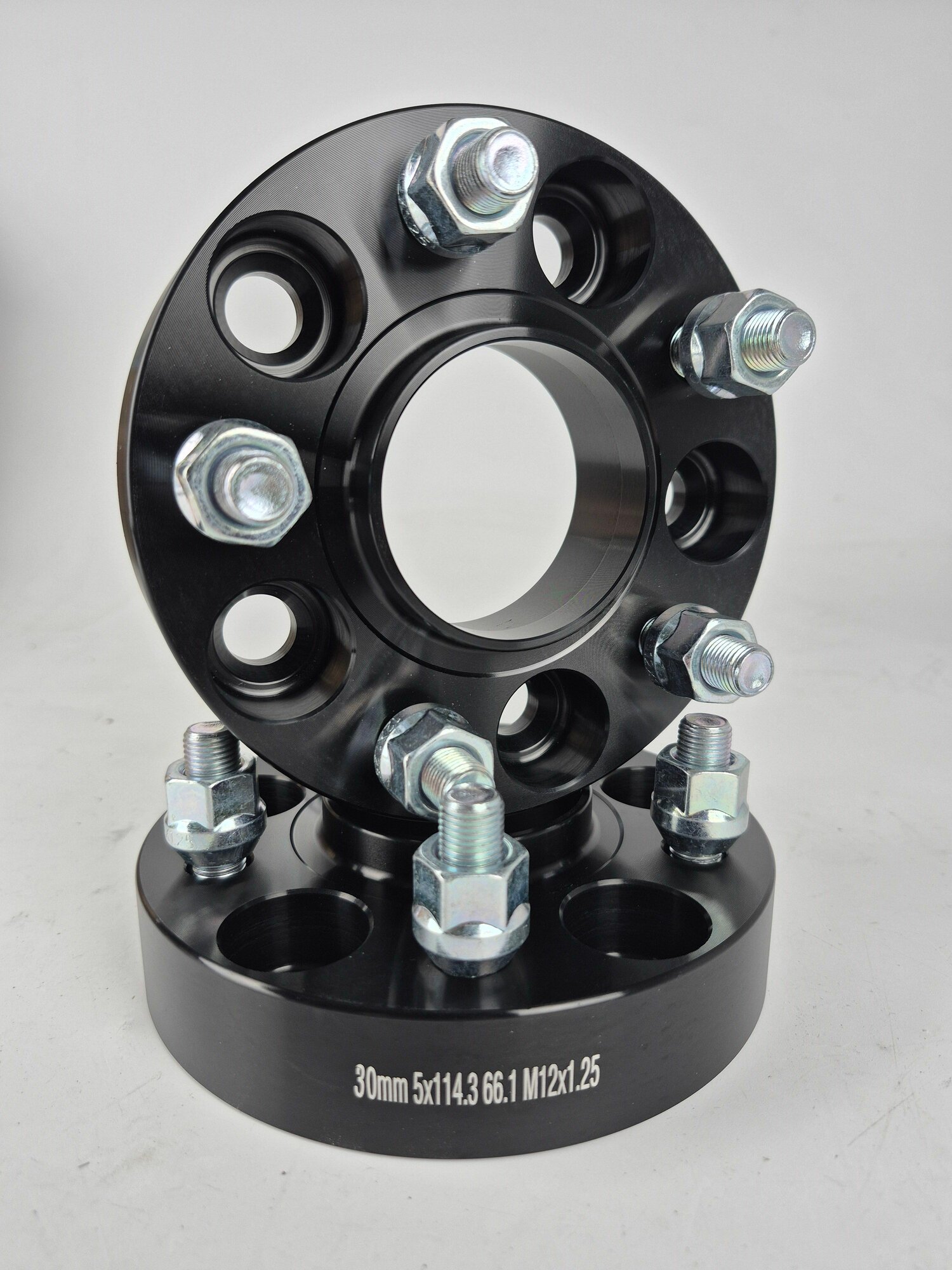 Проставки ступичные 5х114.3 ЦО 66.1 30мм резьба М12*1.25 (Nissan, Infinity)