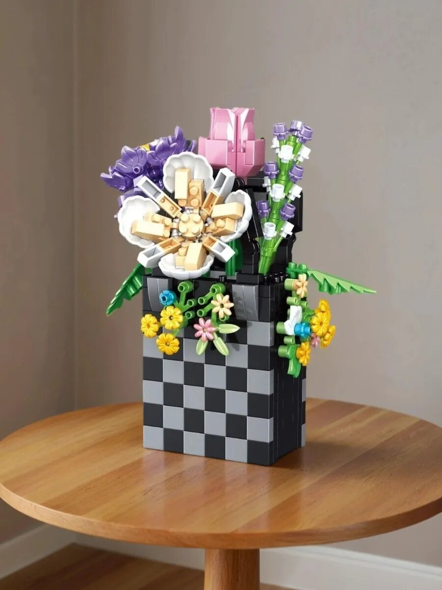 Конструктор цветы в сумке Fendi