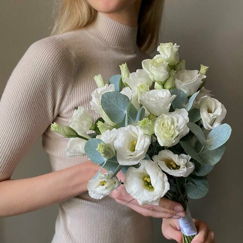 Изображение товара Букет невесты из нежной эустомы 5 шт с веточками эвкалипта, на свадьбу. Veresk 222