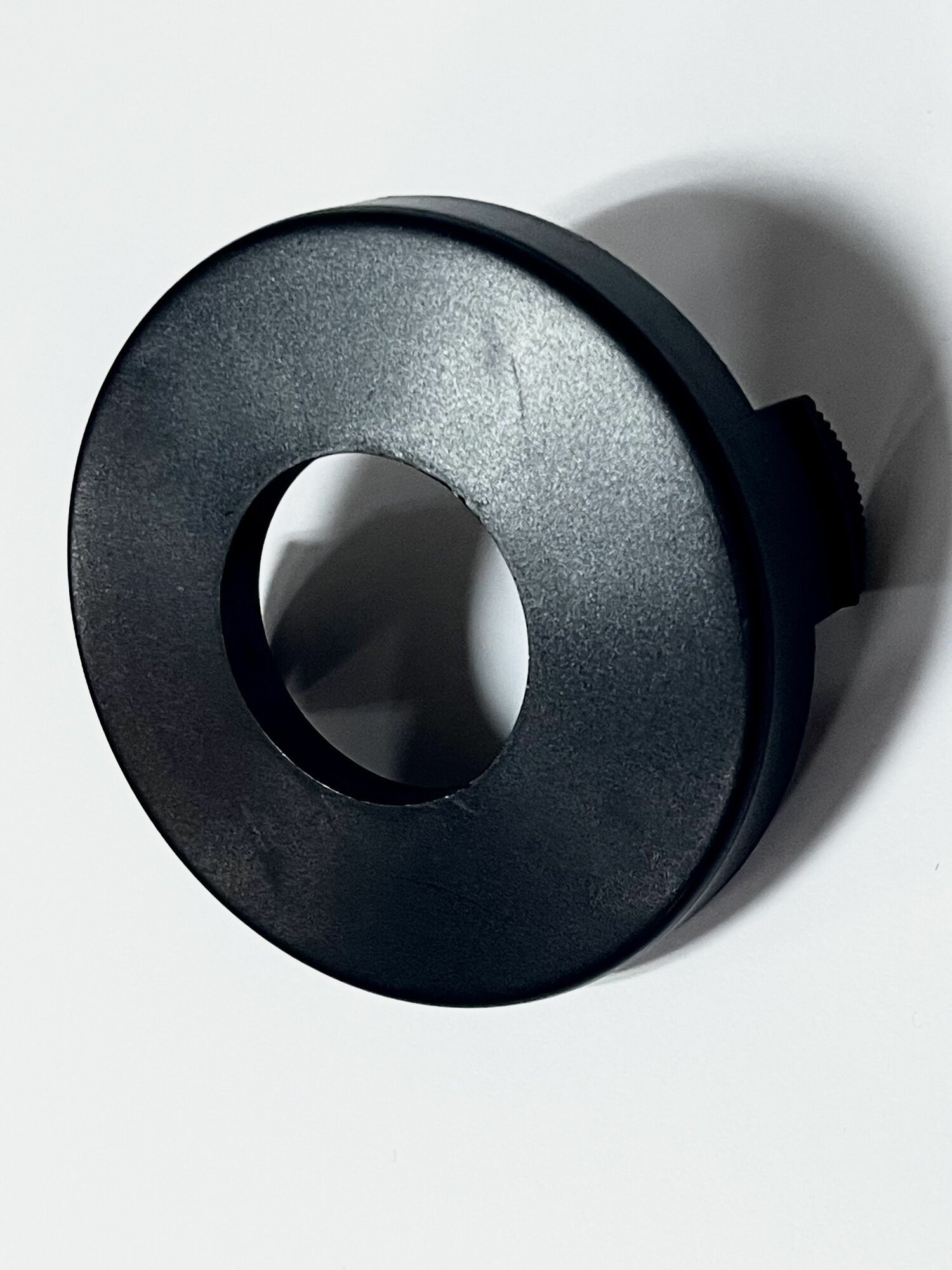 фото Крышка триммерной головки Viking подходит для электротриммера Stihl FSE 31/Viking TE 310/TE 410. Артикул 6421-713-7000