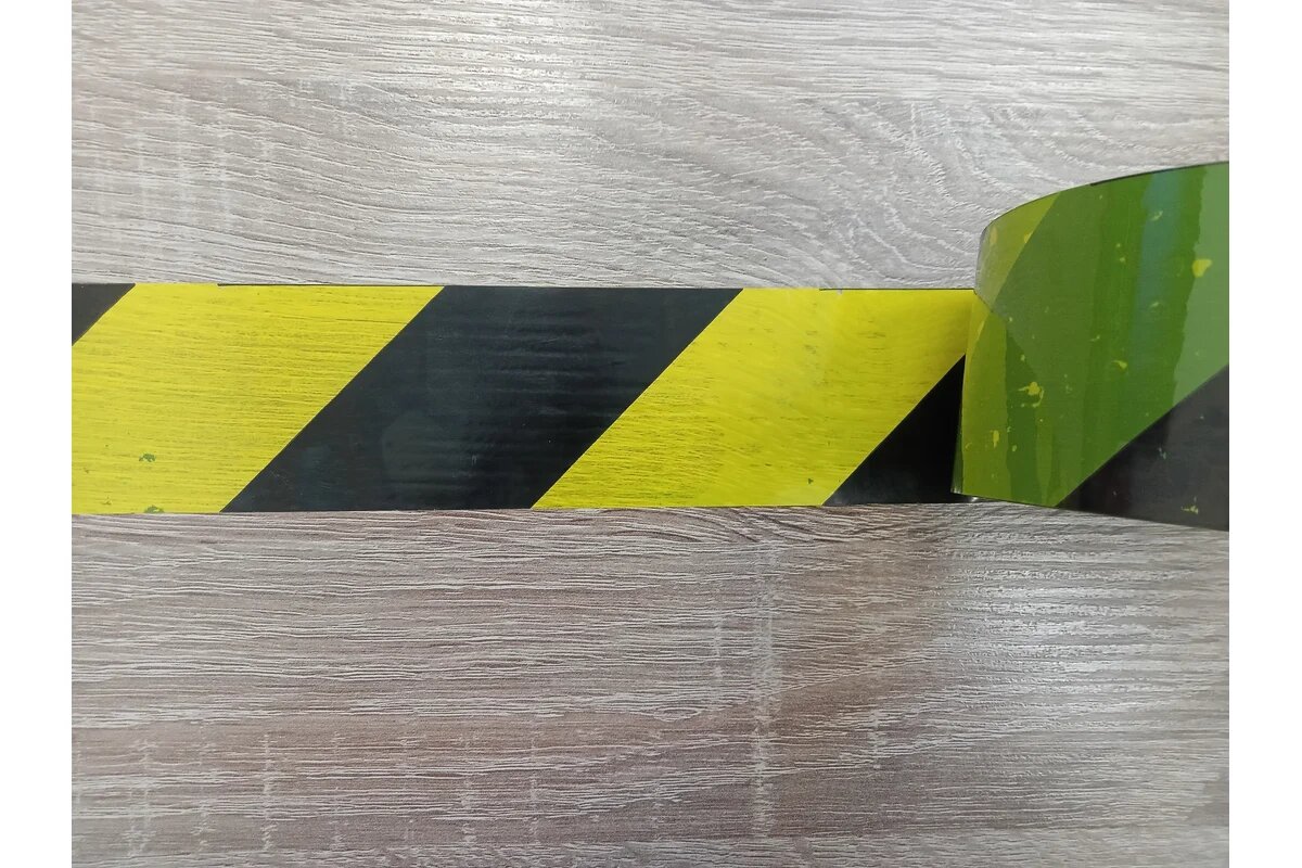 XGLASS Лента клейкая разметочная жёлто-черная 50мм х 66м 160518