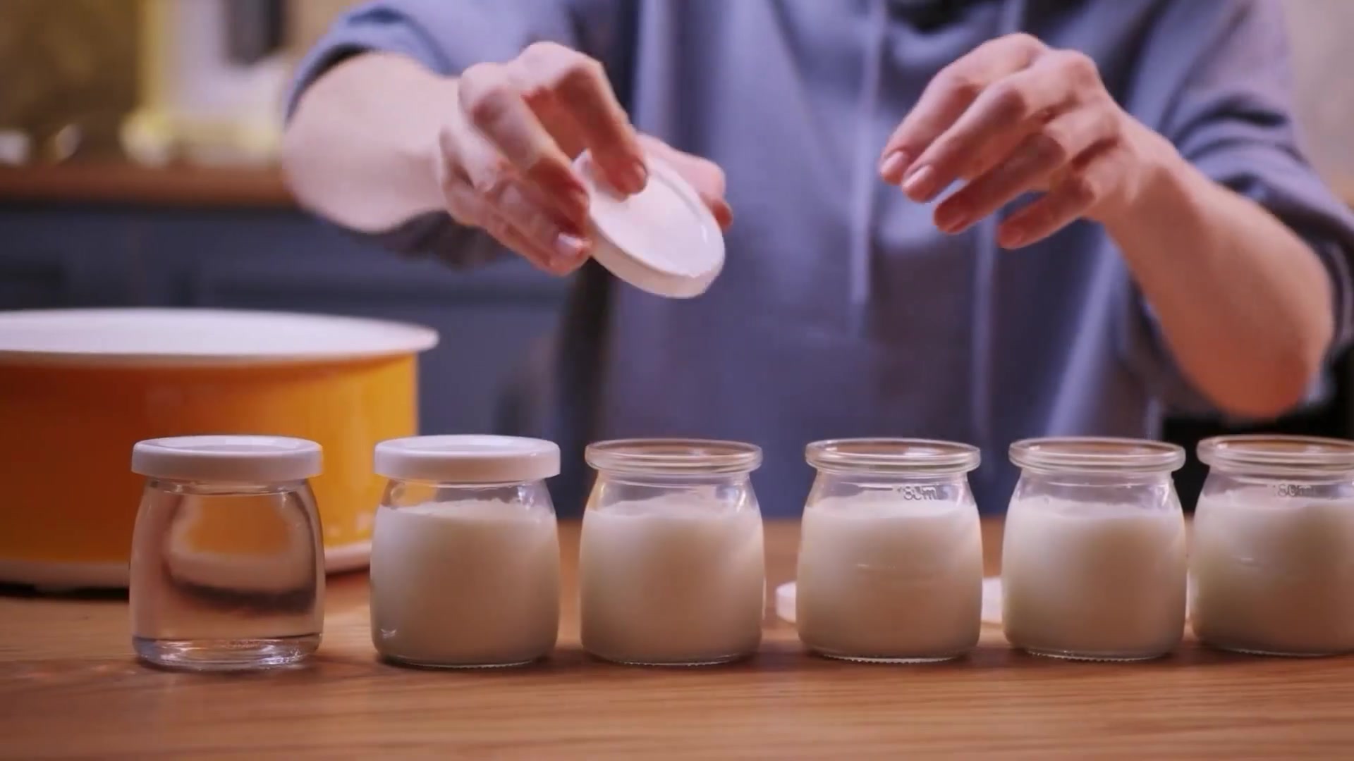 Йогуртница с таймером для приготовления термостатного йогурта, кефира , сметаны ,7 стеклянных баночек, Oberhof Milchmdchen W-07 — фото 1