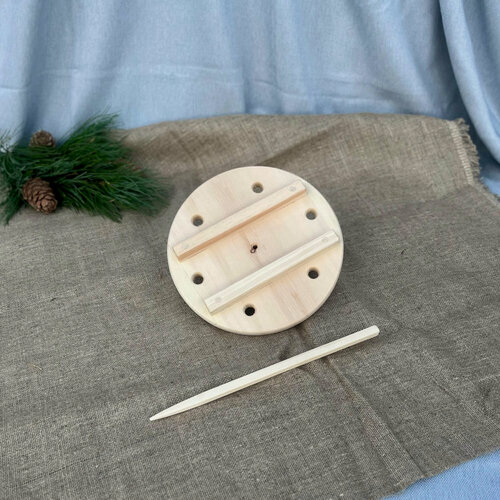 Изображение товара Гнет диаметр 22 см, из дерева кедр, в комплекте штырь