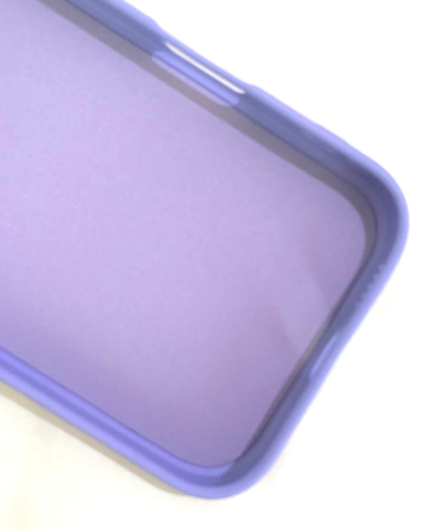 Чехол "Ромашки" сиреневого цвета для модели телефона Iphone 15 Pro Max — фото 1