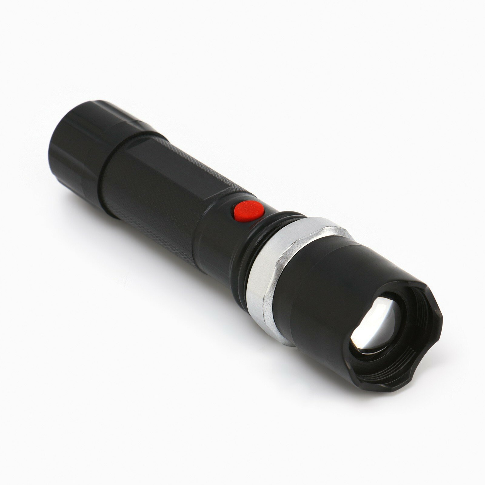 Фонарь ручной 1 Вт LED 3 AAA функция ZOOM 14.5 x 3.4 см