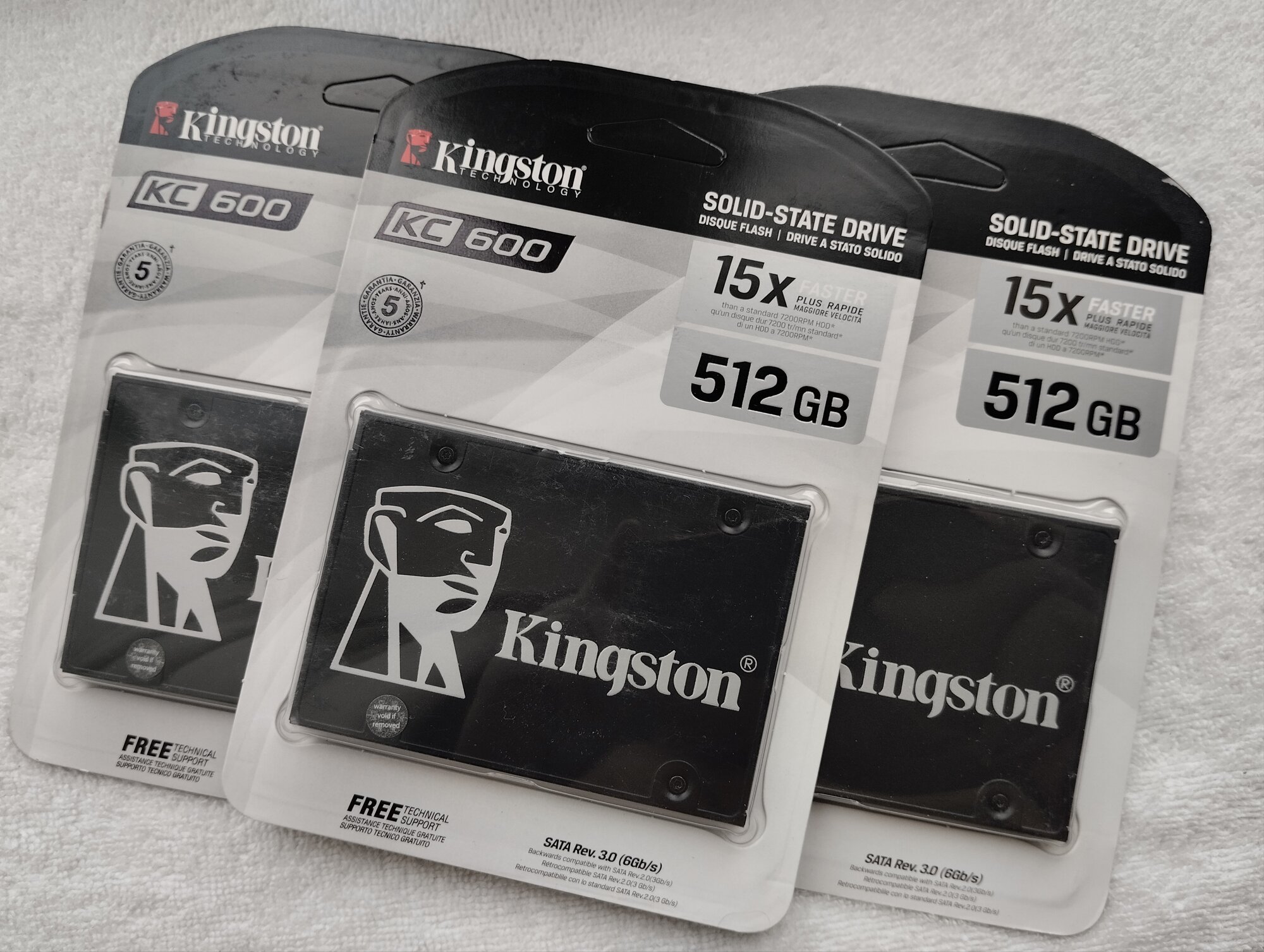 Твердотельный накопитель Kingston KC600, 512ГБ, 2.5", SATA, интерфейс SATA 3