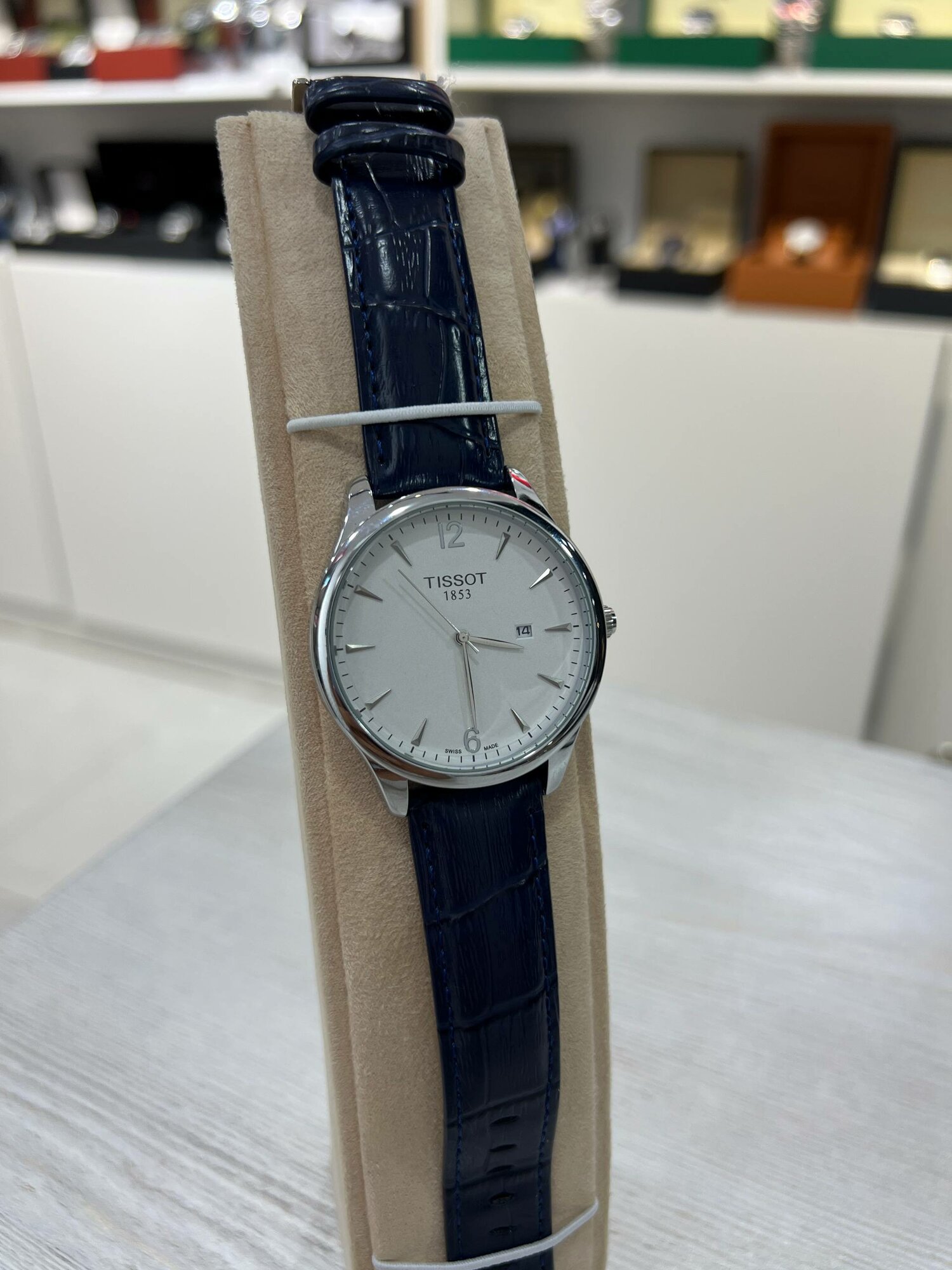 Наручные часы TISSOT, синий