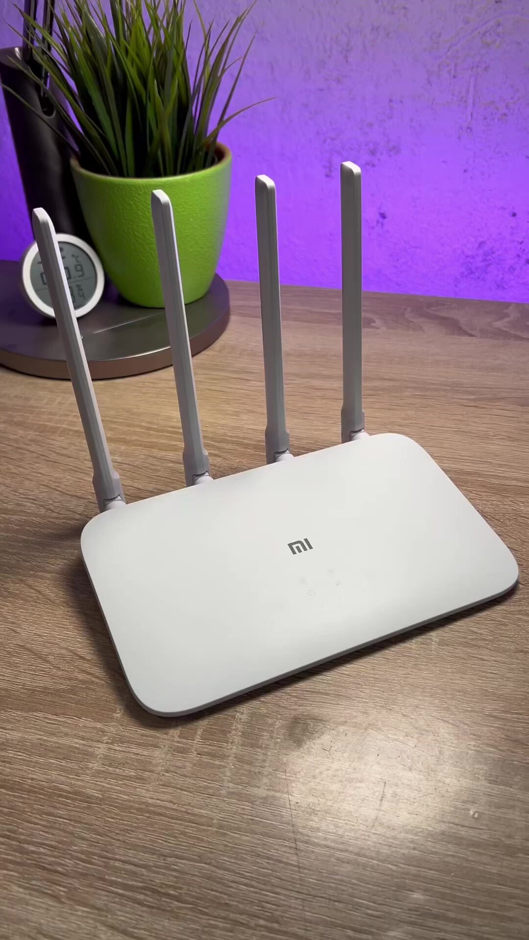 Wi-Fi роутер Xiaomi Mi Wi-Fi Router 4C, белый, 100 Мбит/с — фото 1
