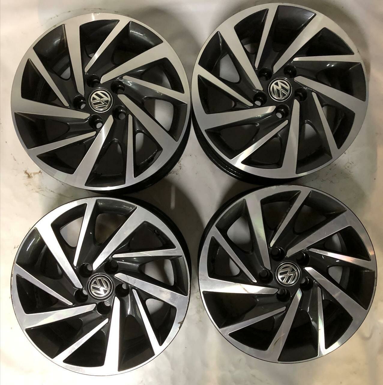 Колесные диски Volkswagen 15x6 PCD 5x100 D57.1 ET40 (оригинал)