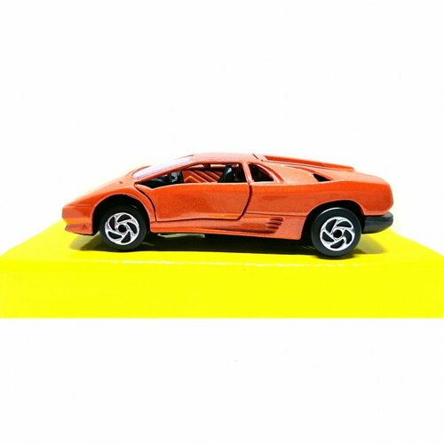 Коллекционная модель Lamborghini Diablo масштаба 1:43, металл MotorMax 73401diablo-o коллекционная модель bmw z8 масштаба 1 43 металл motormax 73401z8