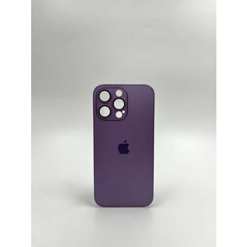 Чехол на iPhone 15 Pro / Айфон 15 Про с MagSafe, с защитой камеры фиолетовый