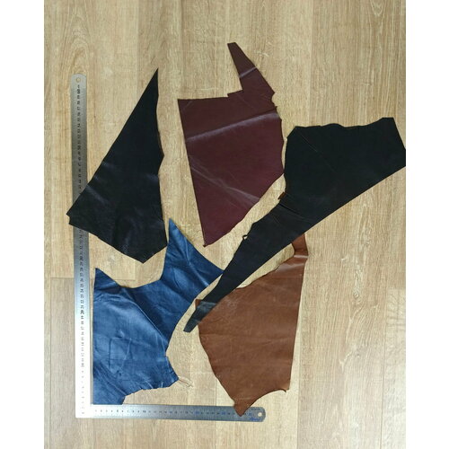 Кусочки (лоскуты) тонкой натуральной кожи разных цветов