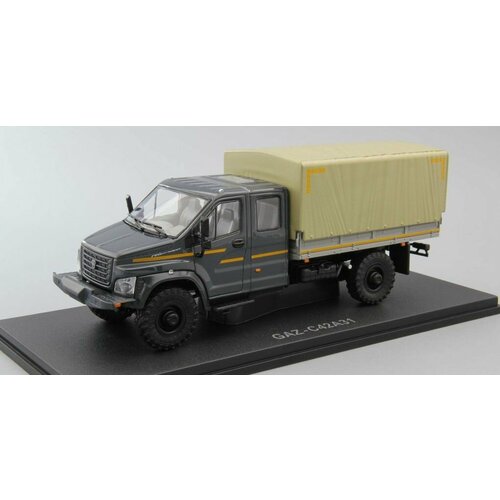 Масштабная модель автомобиля коллекционная ГАЗон C42A31 бортовой с тентом, черный / серый