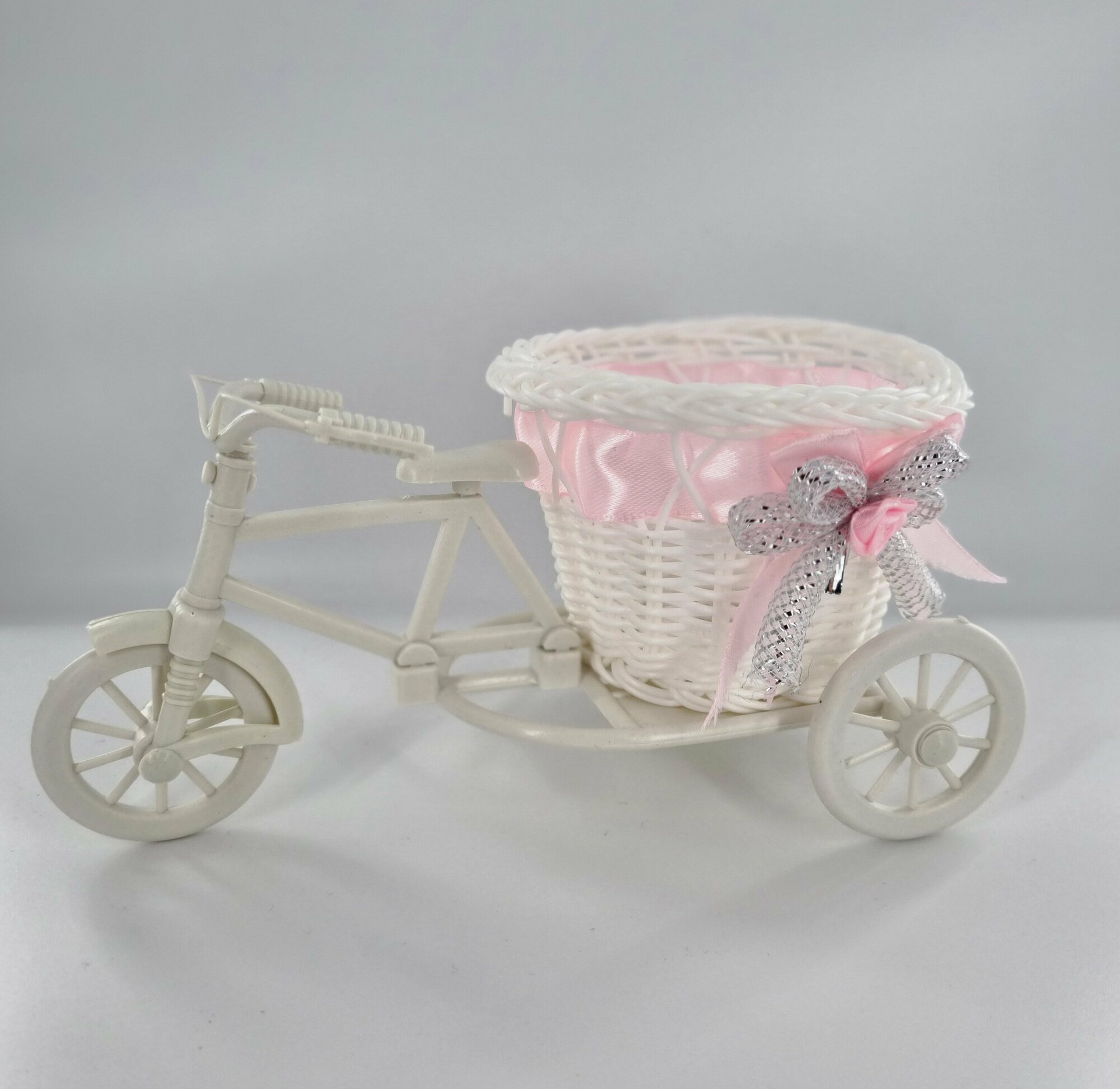 Кашпо "Велосипед" с плетеной корзиной, розовая лента