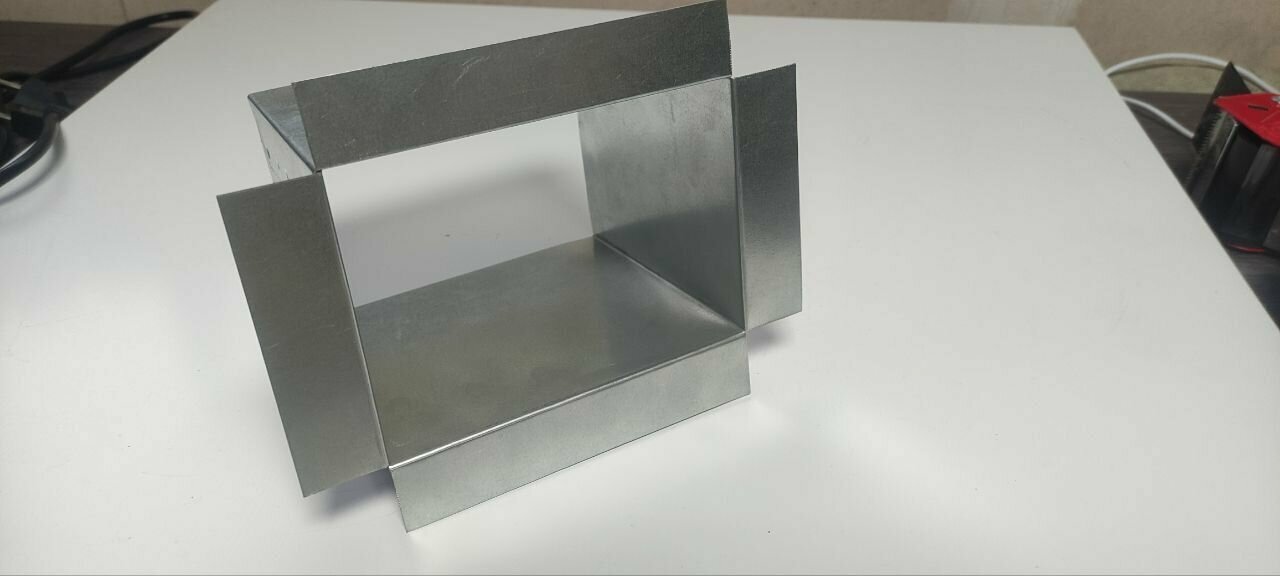 Рамка для прочистной печной дверки ДПрУ-1Д 130x92х125мм из оцинкованной стали 0.5мм