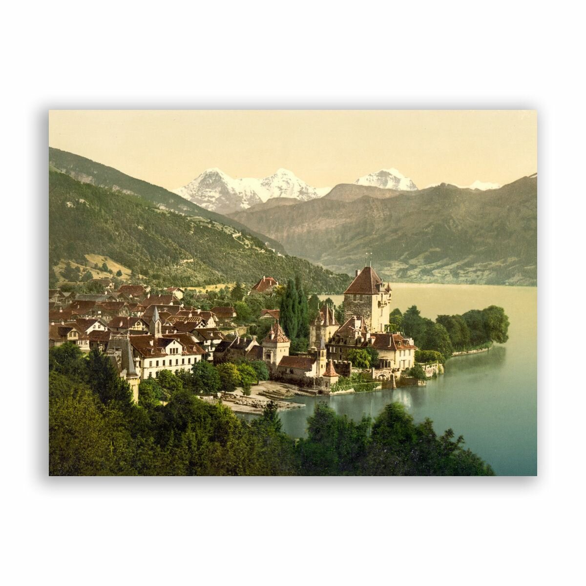 Постер, плакат на бумаге / Thun, Oberhofen, Bernese Oberland, Switzerland / Размер 30 x 40 см