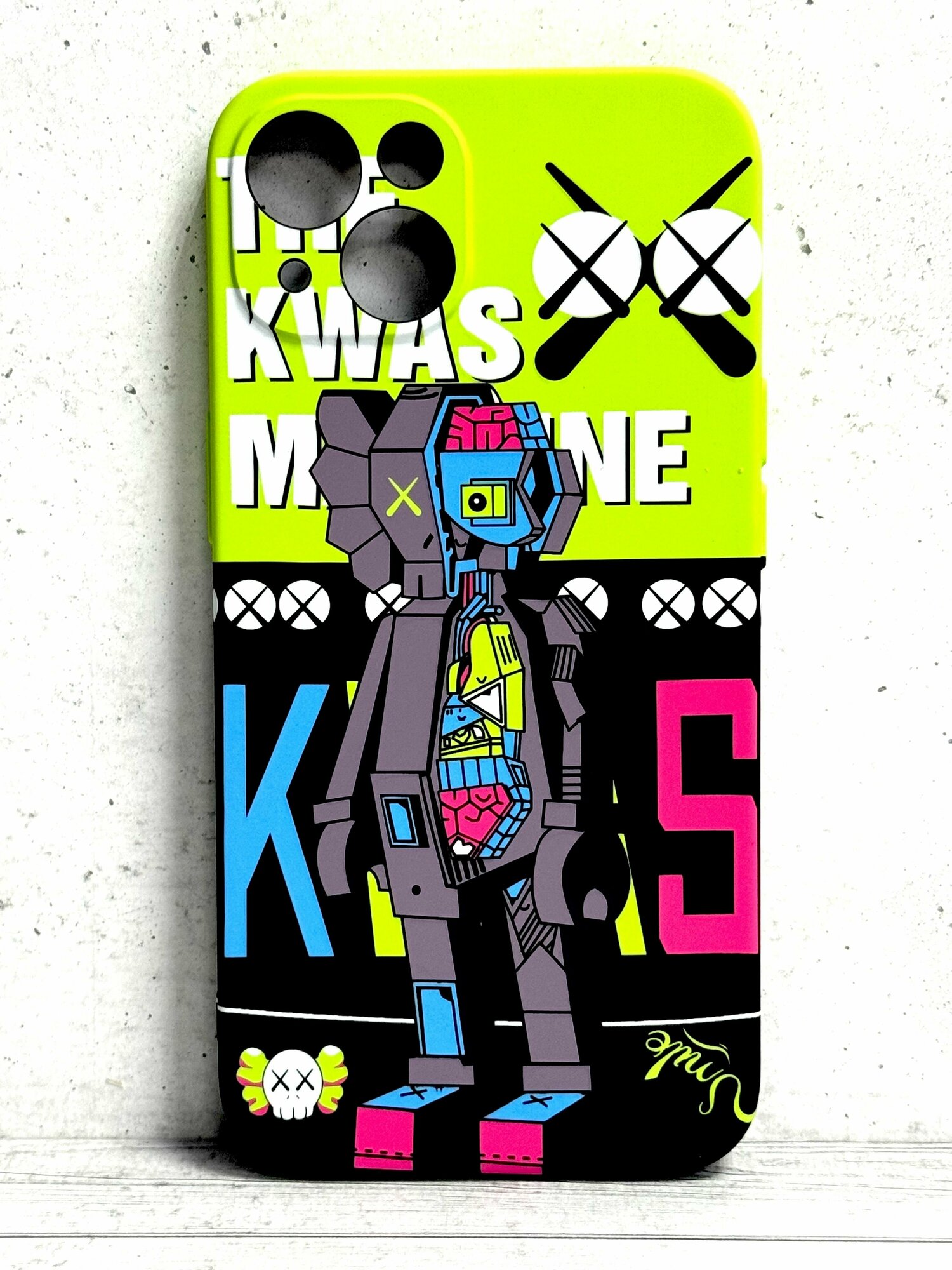 Светящийся чехол-накладка для Iphone 13, Айфон 13 LUXO/KAWS с флуоресцентным рисунком