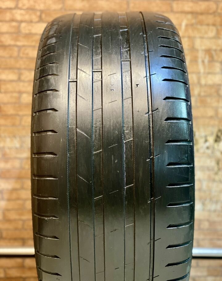 Nokian Tyres Hakka Black 2 SUV 295/40 R21