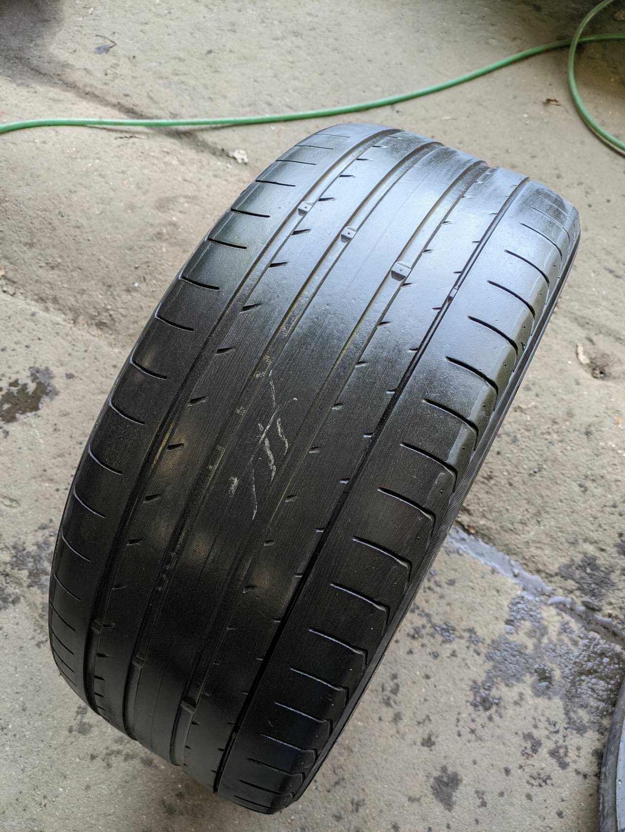 245/40 R20 99Y Yokohama Advan Sport V105S