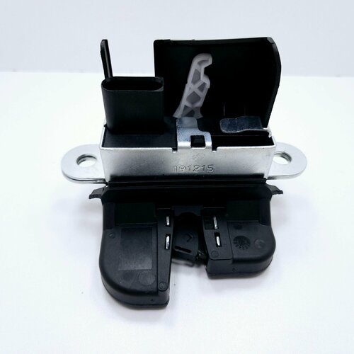 Замок багажника для Volkswagen и Seat 5N0827505 2000₽