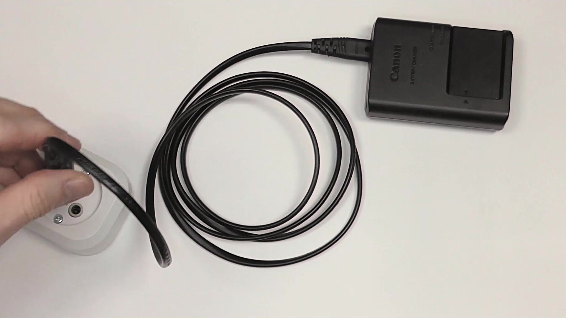 Кабель питания бытовых устройств iOpen ACE023-1.8м 2-pin, чёрный — фото 1