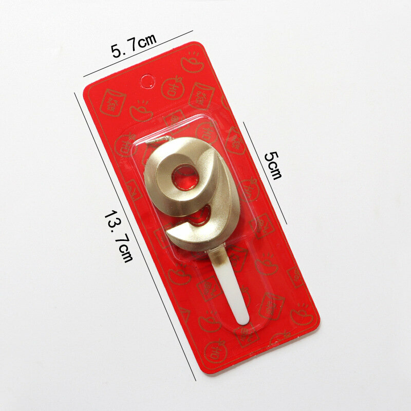 Свечи в форме цифр на день рождения. Каждая цифра имеет индивидуальный дизайн и смотрится на торте ярко и красиво