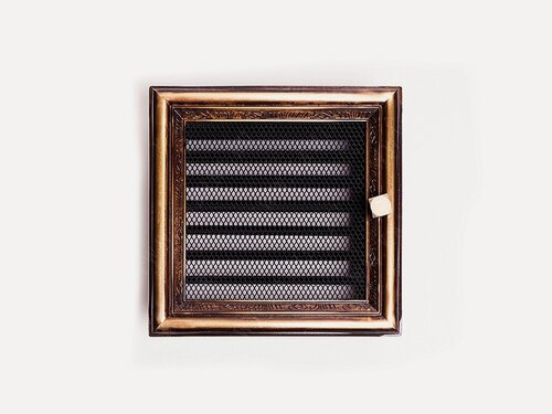 Изображение товара Вентиляционная решетка для камина Kratki (Польша) Рустик червленое золото 17х17 с жалюзи