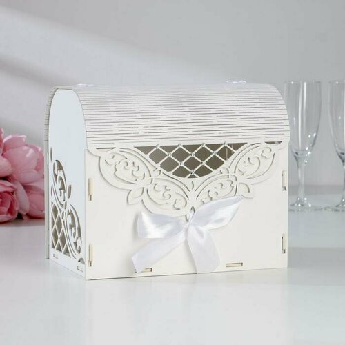 Семейный банк Ажурный со стразами белый 235х17х20 см 2260₽