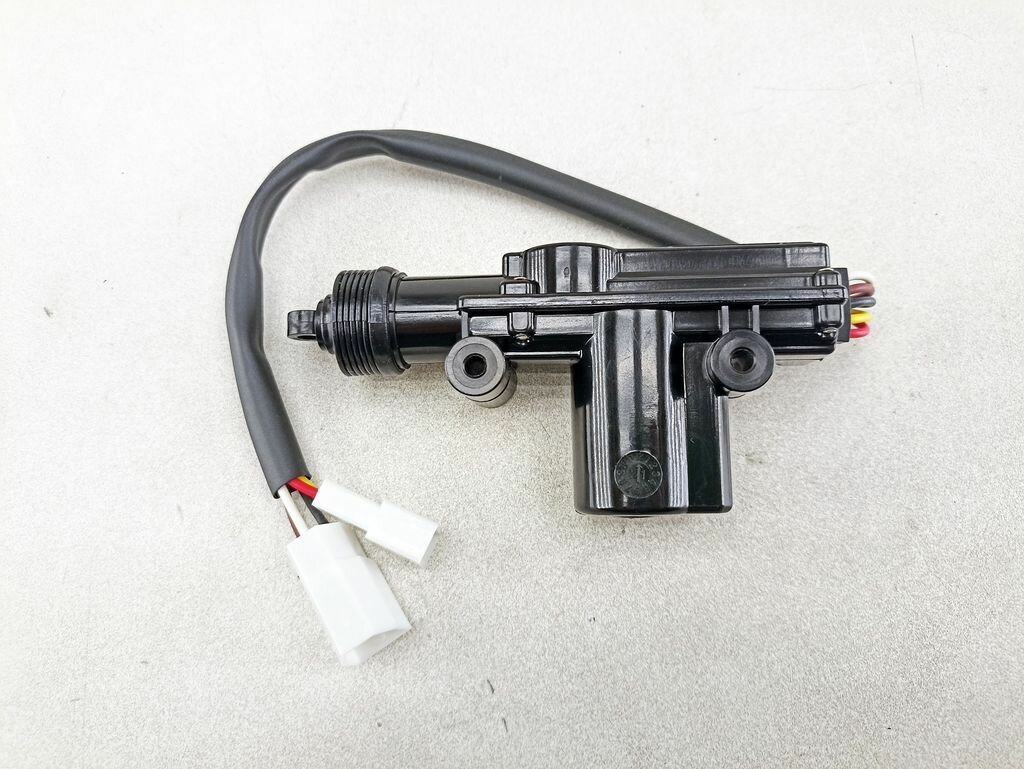 фото Моторедуктор двери УАЗ патриот,3162 в сб. 2 разъёма нов. обр. (лев. водит. дверь) "Cartronic"