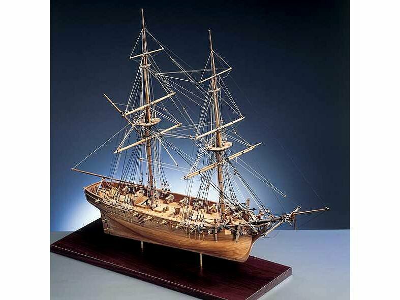 Набор для постройки модели корабля HMS CRUISER. Масштаб 1:64