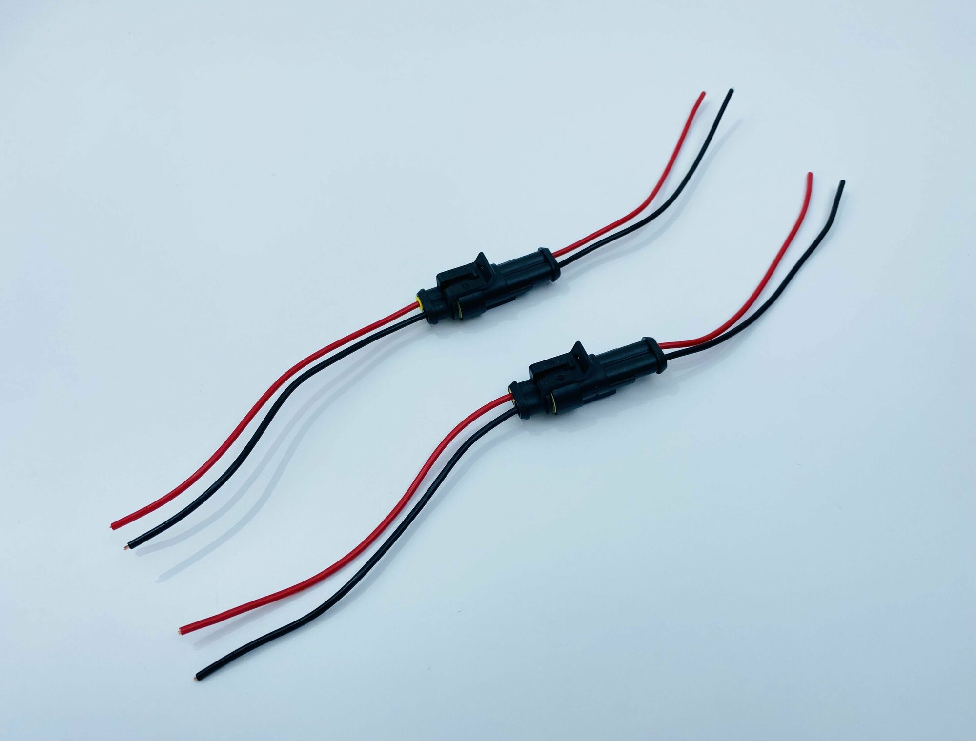 фото Колодка соединительная, 2-х контактная, герметичная, в сборе с проводом 0,5мм кв, комплект 2шт