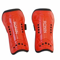 Защитная экипировка Ronin для игры в футбол ;
для тренировок и полноценных игр;
для защиты ног от травм  ...
