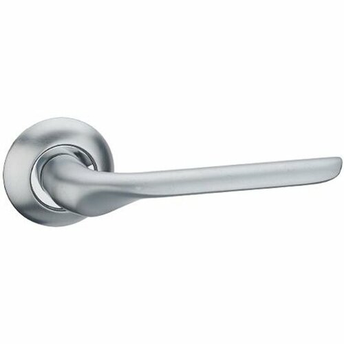 Дверная ручка ARCHIE MOTIVE S010 3499, хром матовый, круг. роз