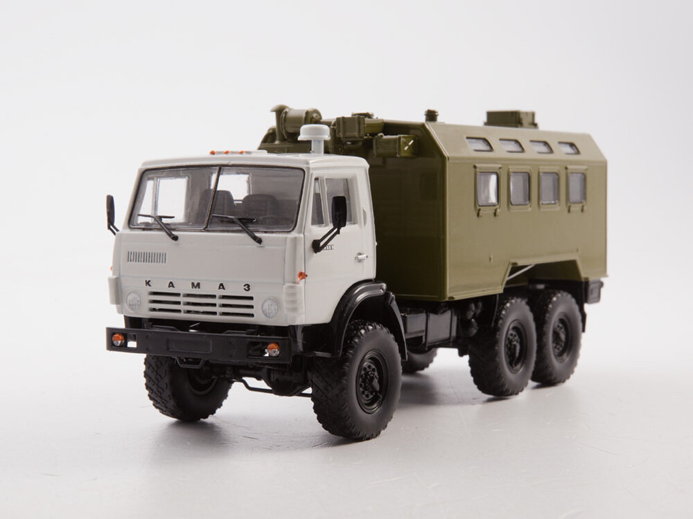 Масштабная модель 1/43 КАМАЗ-4310 К4320Д