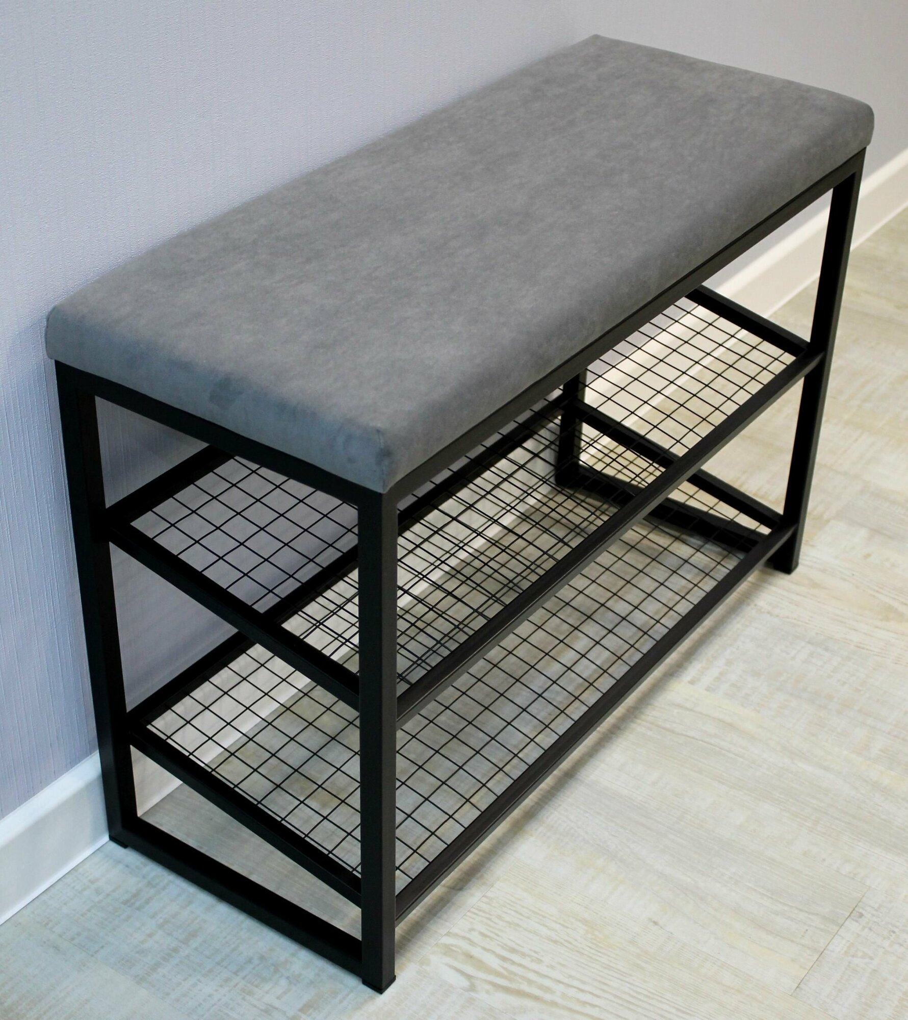 фото Обувница с мягким сиденьем "Энни" / 65х30х52см / черный - темно-серый / металл-велюр