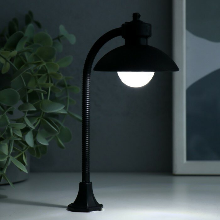 Декор для творчества пластик свет "Фонарь с круглой лампой" 7,8х16 см