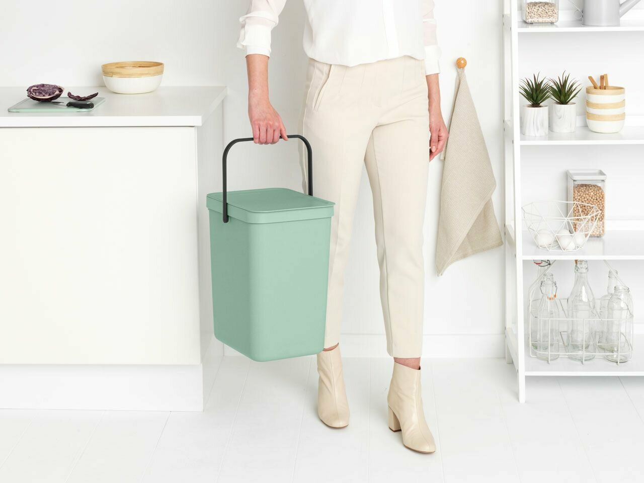Ведро для мусора 25 л Brabantia Sort & Go мятно-голубой - фото №7