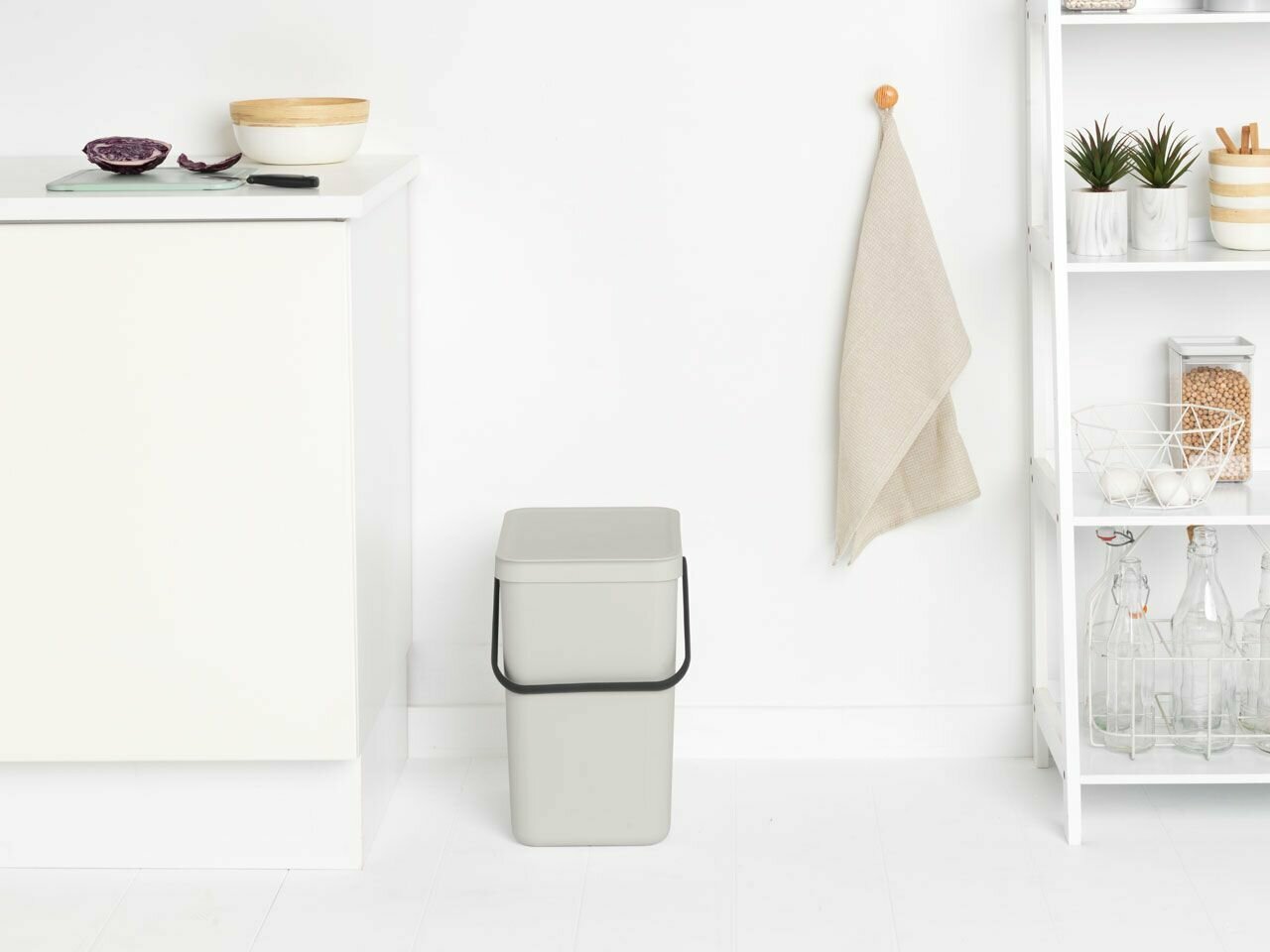 Ведро для мусора 25 л Brabantia Sort & Go светло-серый - фото №5