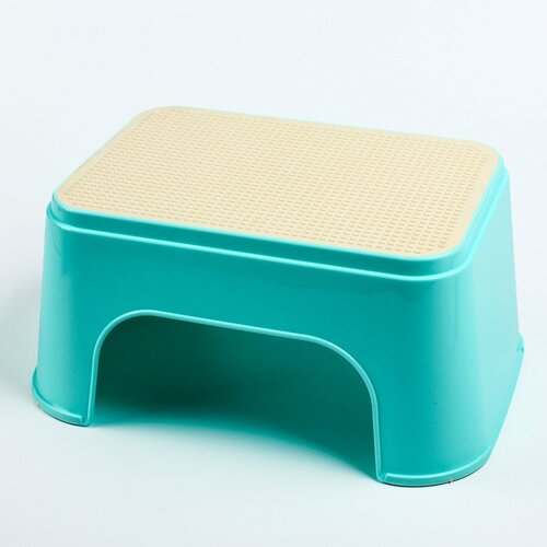 Детский табурет-подставка с прорезиненной рельефной поверхностью цвета микс 1 шт 1280₽