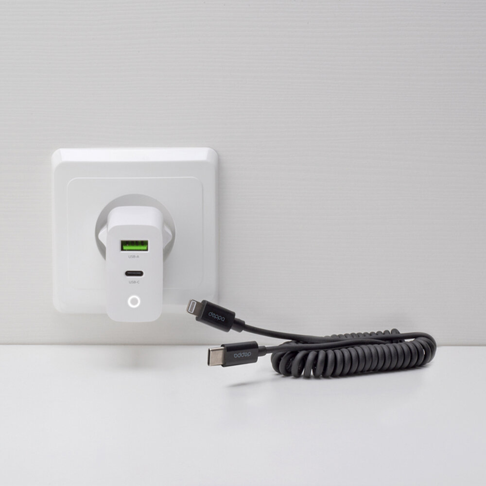 Кабель для зарядки смартфона Type-C – Lightning, витой, 1.5 м, черный, Deppa, Deppa 72393 — фото 1