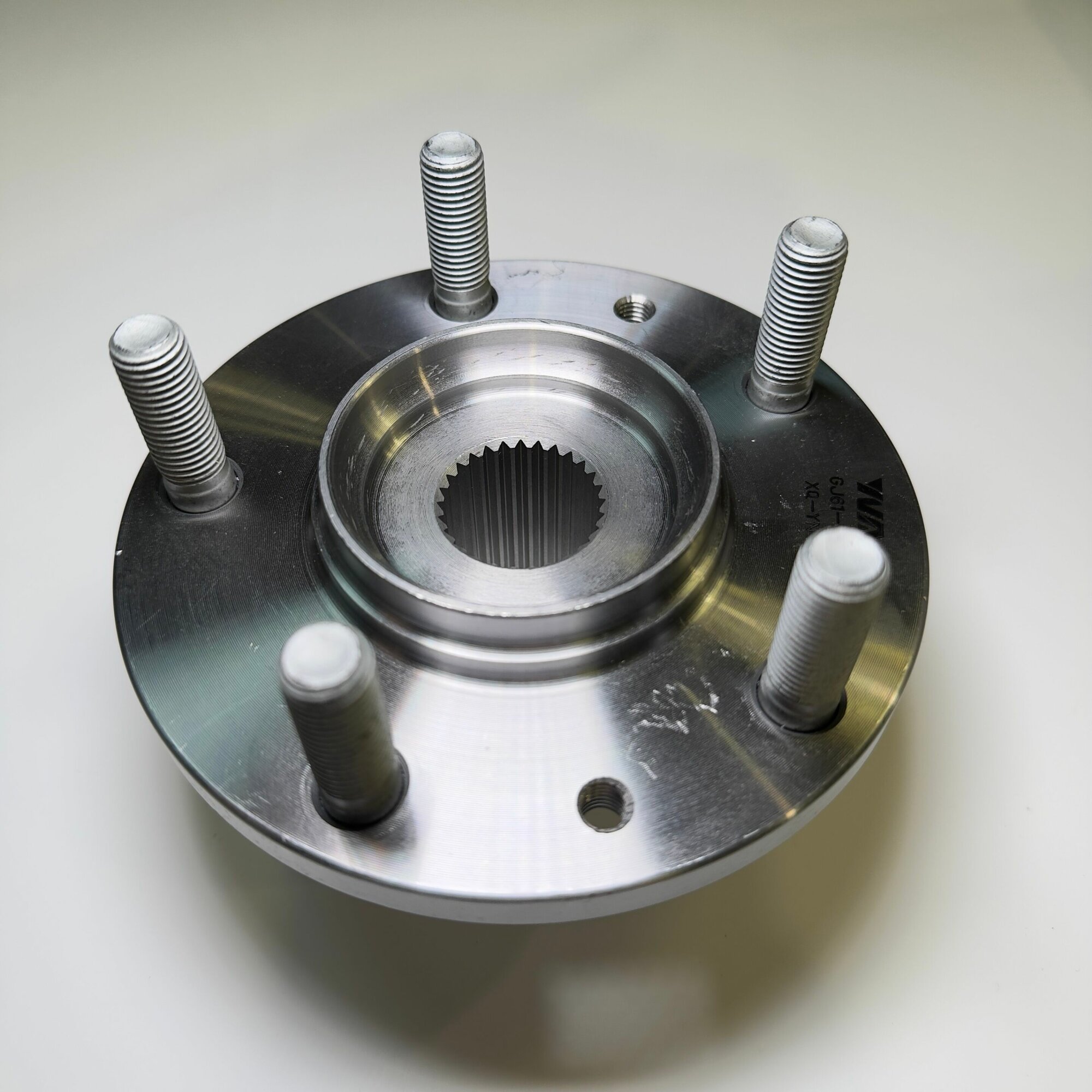 Ступица передняя Faw Besturn B50 [1.6 8V 5MT седан] FA0133060