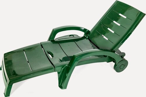 Изображение товара Шезлонг пластиковый складной на колесах Стандарт Пластик 186 x 76,5 x 89 см темно-зеленый