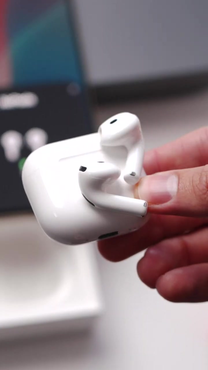 Наушники Apple AirPods 4 без шумоподавления 2024 — фото 1