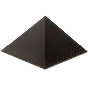 Пирамида из черного змеевика 11,5х11,5х9,5 см 126315