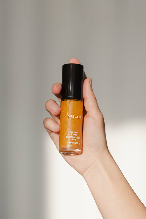 Ухаживающее масло для лица, тела и волос FACE & BODY GLOW OIL