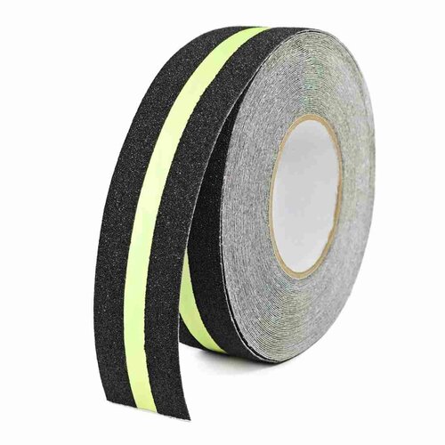 Лента противоскользящая абразивная клейкая для ступеней с люминесцентной светящейся вставкой черная 50 мм20 м belais 22903 3259₽